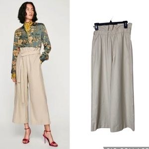 Zara Ivory Beige Wide Leg Trousers Pull on Paperbag Waist Pants Size Medium